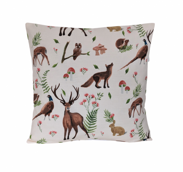 16'' Woodland Animals Stag Pheasant Cushion Cover
