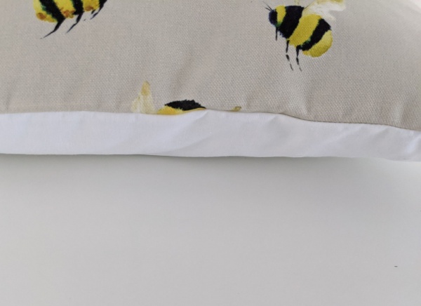 Bumble Bee Natural Taupe Cushion Cover 14'' 16'' 18'' 20'' 22'' 24'' 26''