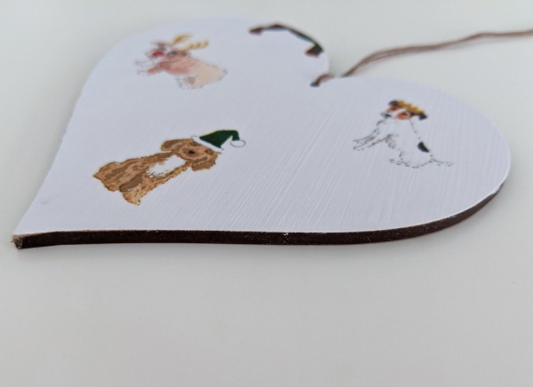 10cm Hanging Heart in Sophie Allport Christmas Fetch