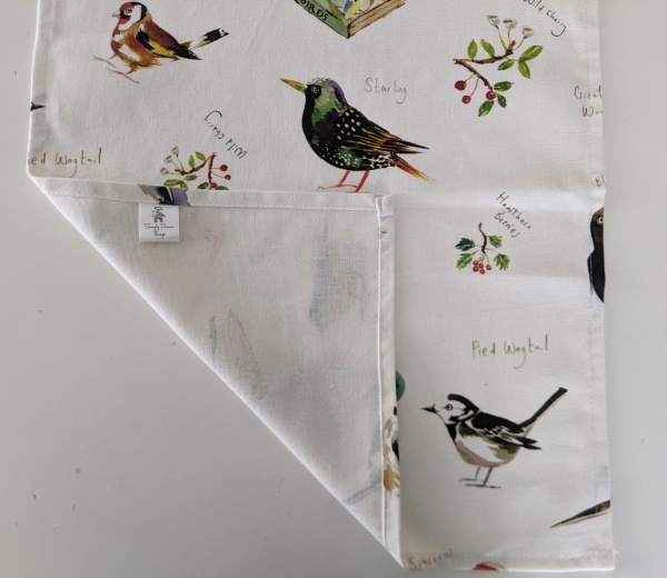 British Garden Birds Table Runner 100-250cm