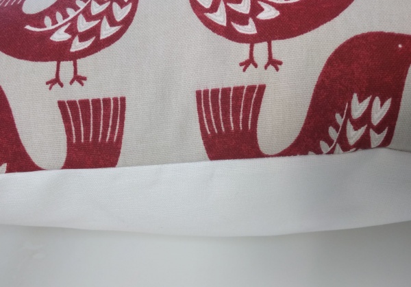 Cushion Cover in iLiv Scandi Birds Red 14'' 16'' 18'' 20'' 22'' 24'' 26''
